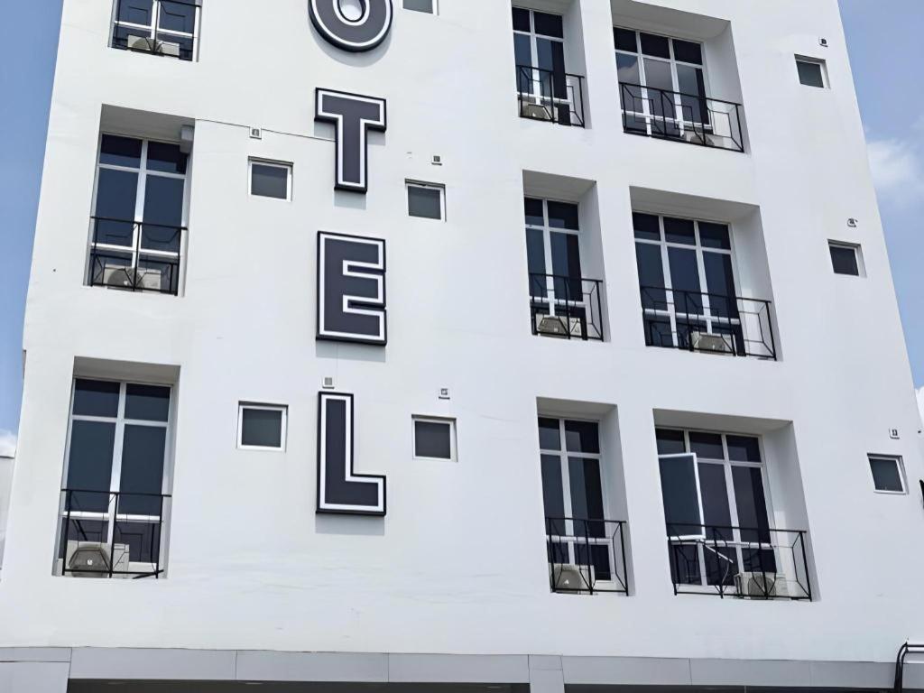 Hotel Weiss Kepong Baru 2*