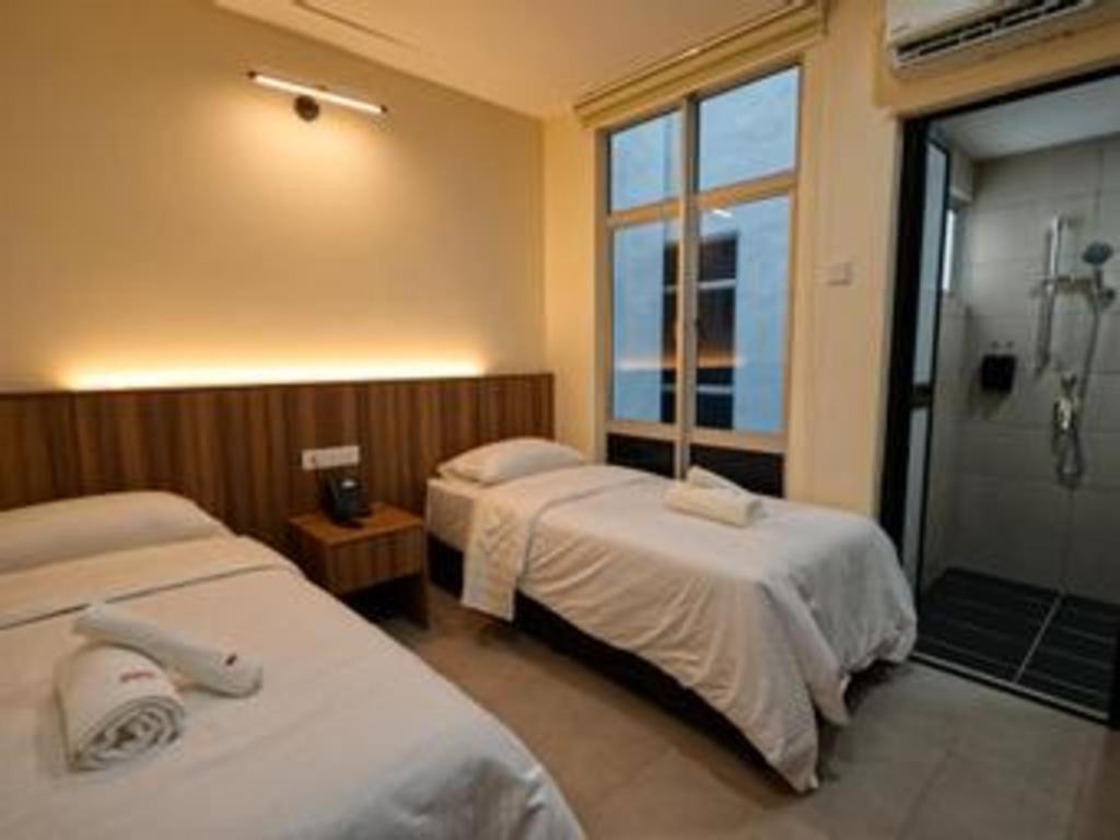 Weiss Kepong Baru Hotel 2*